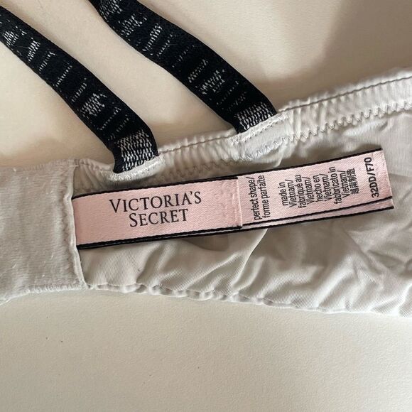 Pre-Owed Victoria’s Secret Womens White with Black Straps Bar Size 32DD - Picture 4 of 4